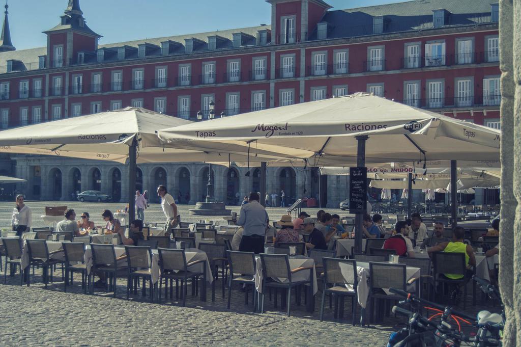 Smartrental Madrid Gran Via Apartments ภายนอก รูปภาพ