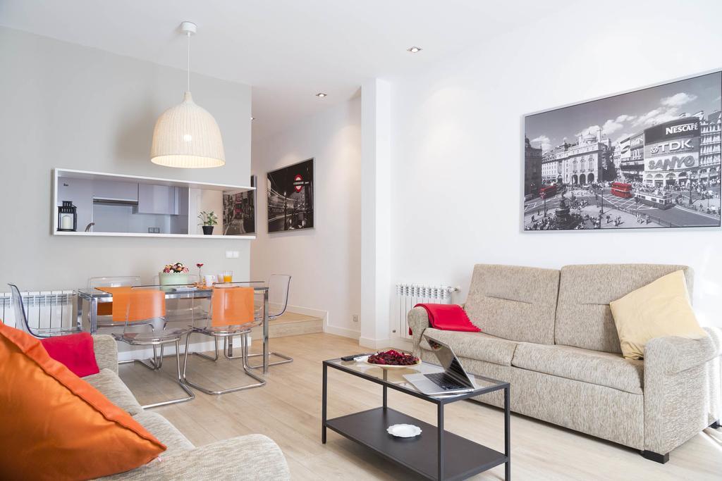 Smartrental Madrid Gran Via Apartments ภายนอก รูปภาพ