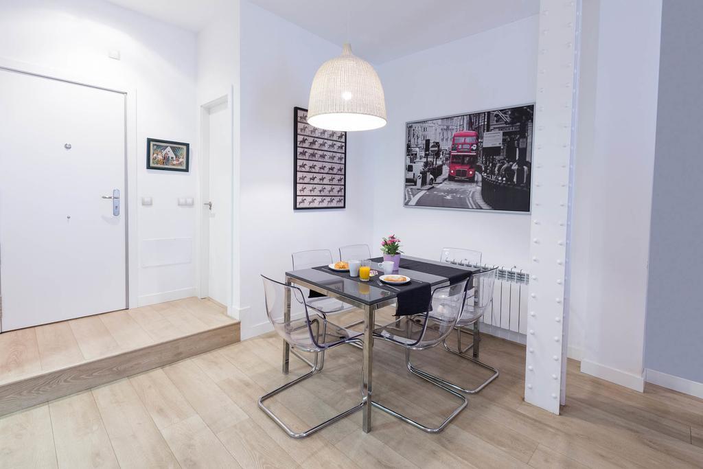 Smartrental Madrid Gran Via Apartments ภายนอก รูปภาพ