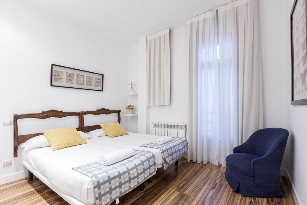 Smartrental Madrid Gran Via Apartments ภายนอก รูปภาพ