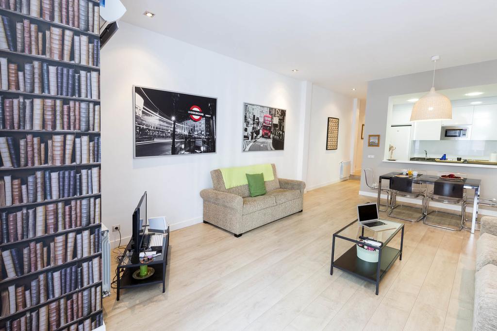 Smartrental Madrid Gran Via Apartments ภายนอก รูปภาพ