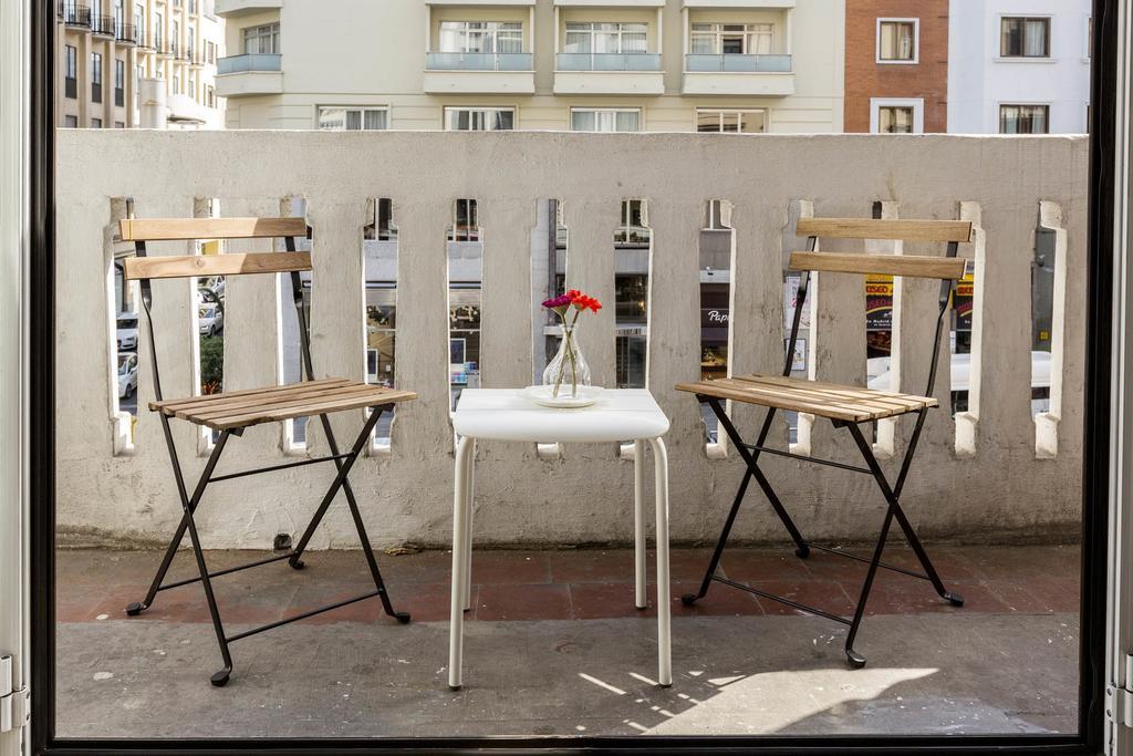 Smartrental Madrid Gran Via Apartments ภายนอก รูปภาพ