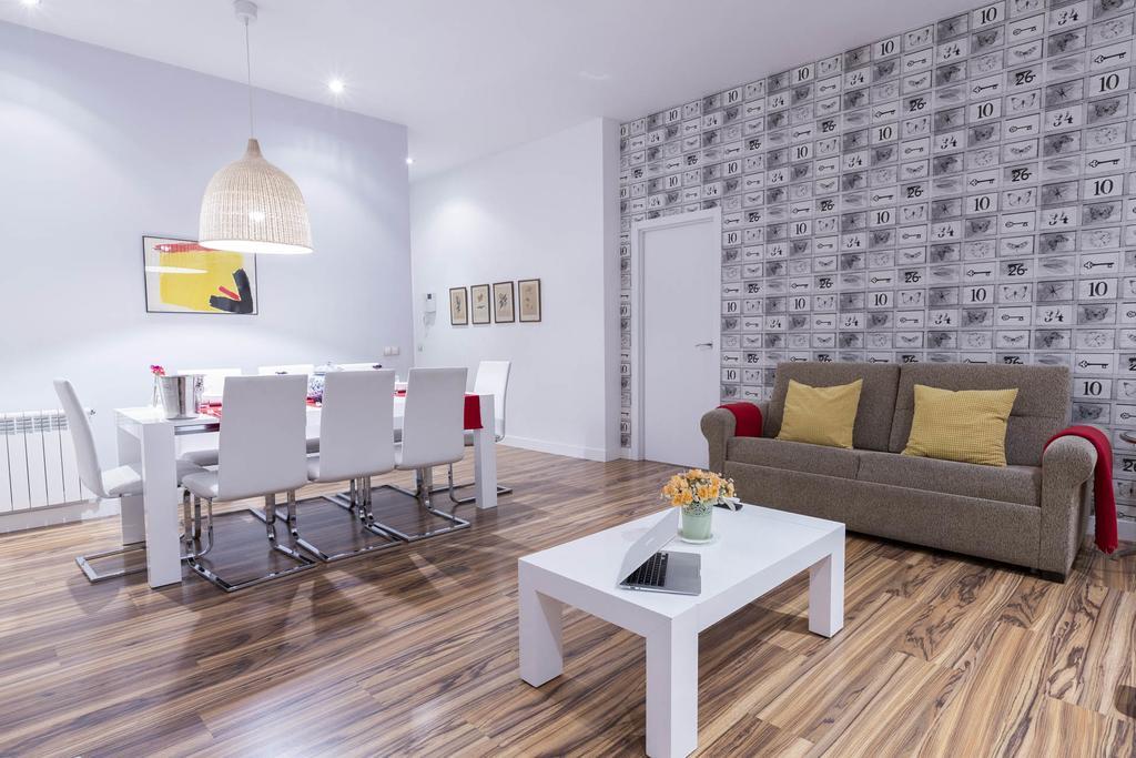 Smartrental Madrid Gran Via Apartments ภายนอก รูปภาพ