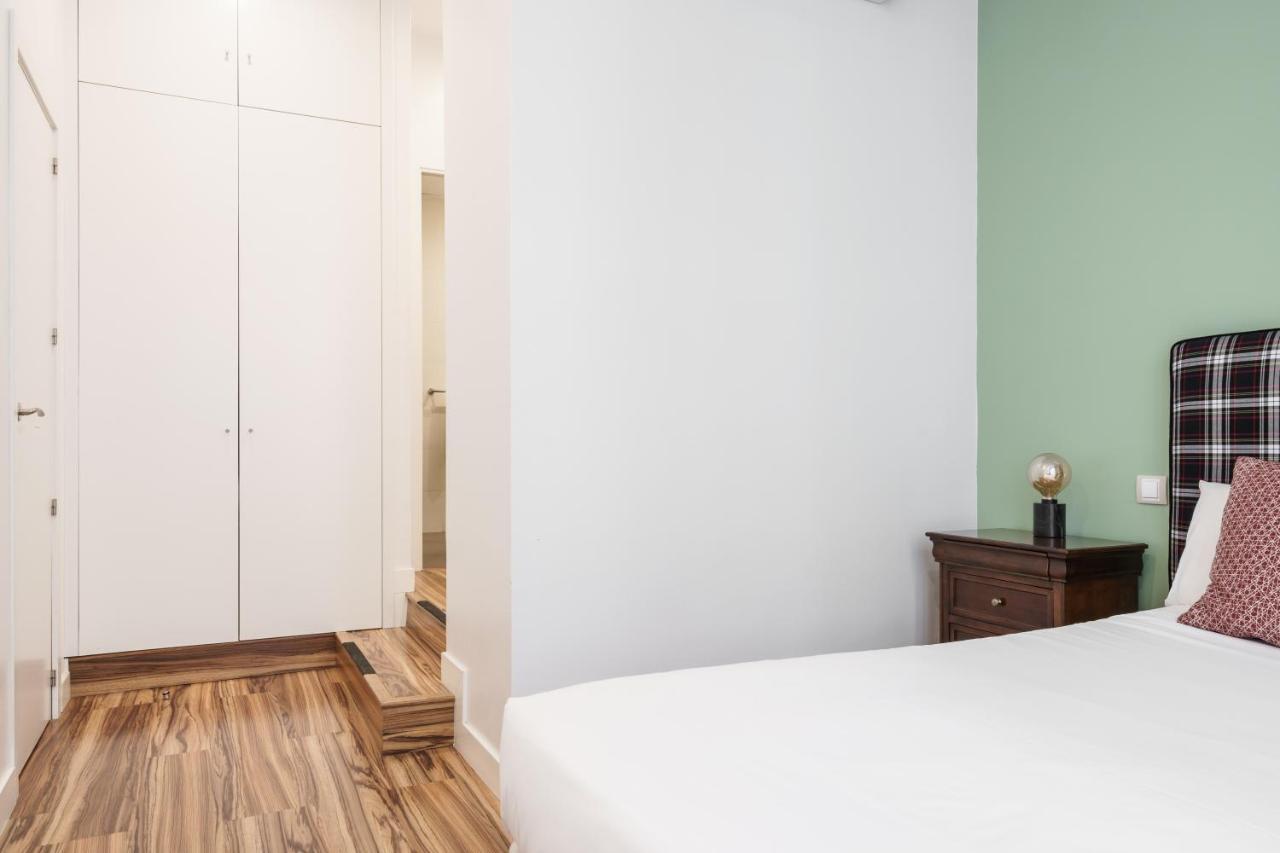 Smartrental Madrid Gran Via Apartments ภายนอก รูปภาพ