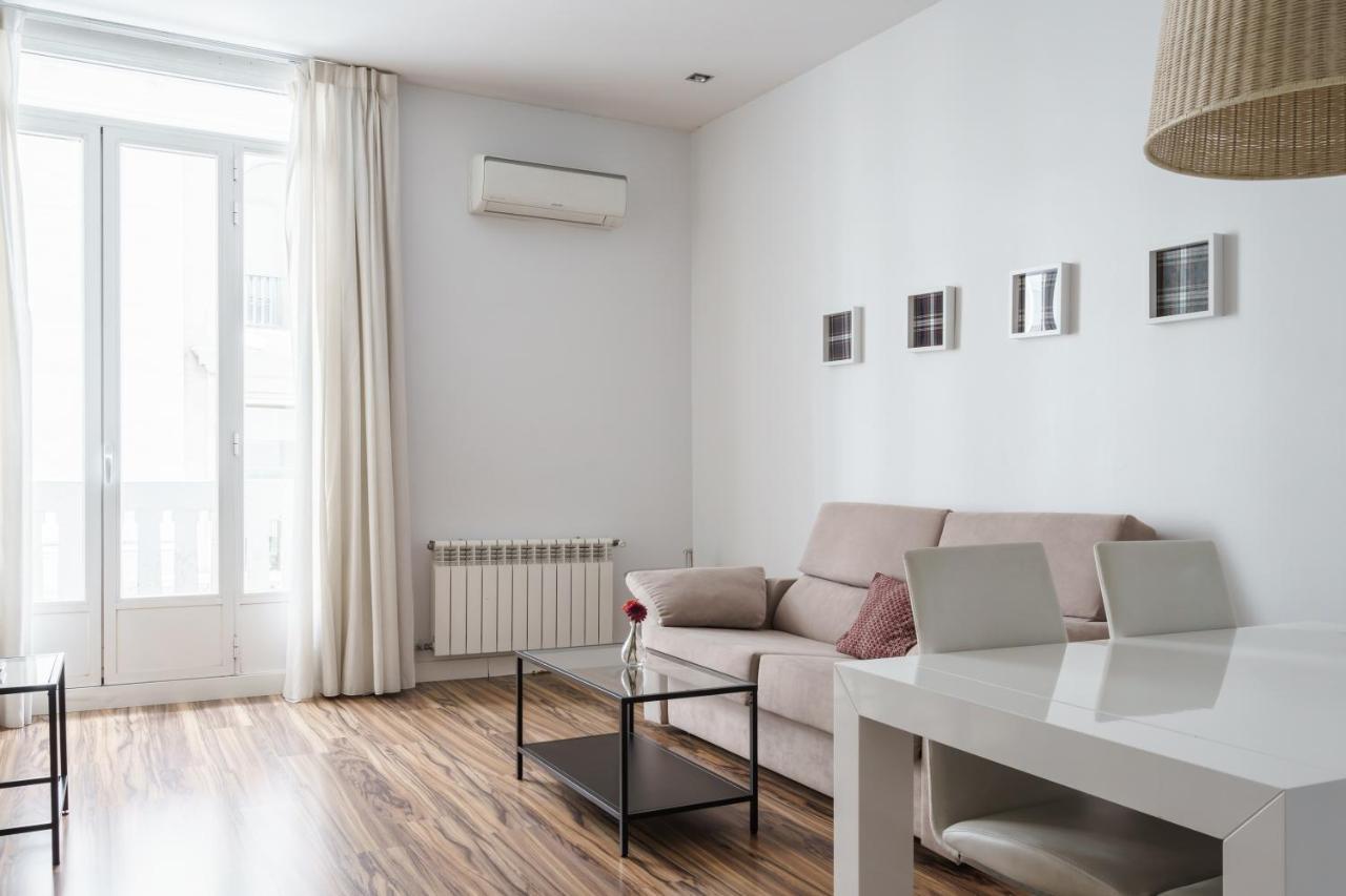 Smartrental Madrid Gran Via Apartments ภายนอก รูปภาพ